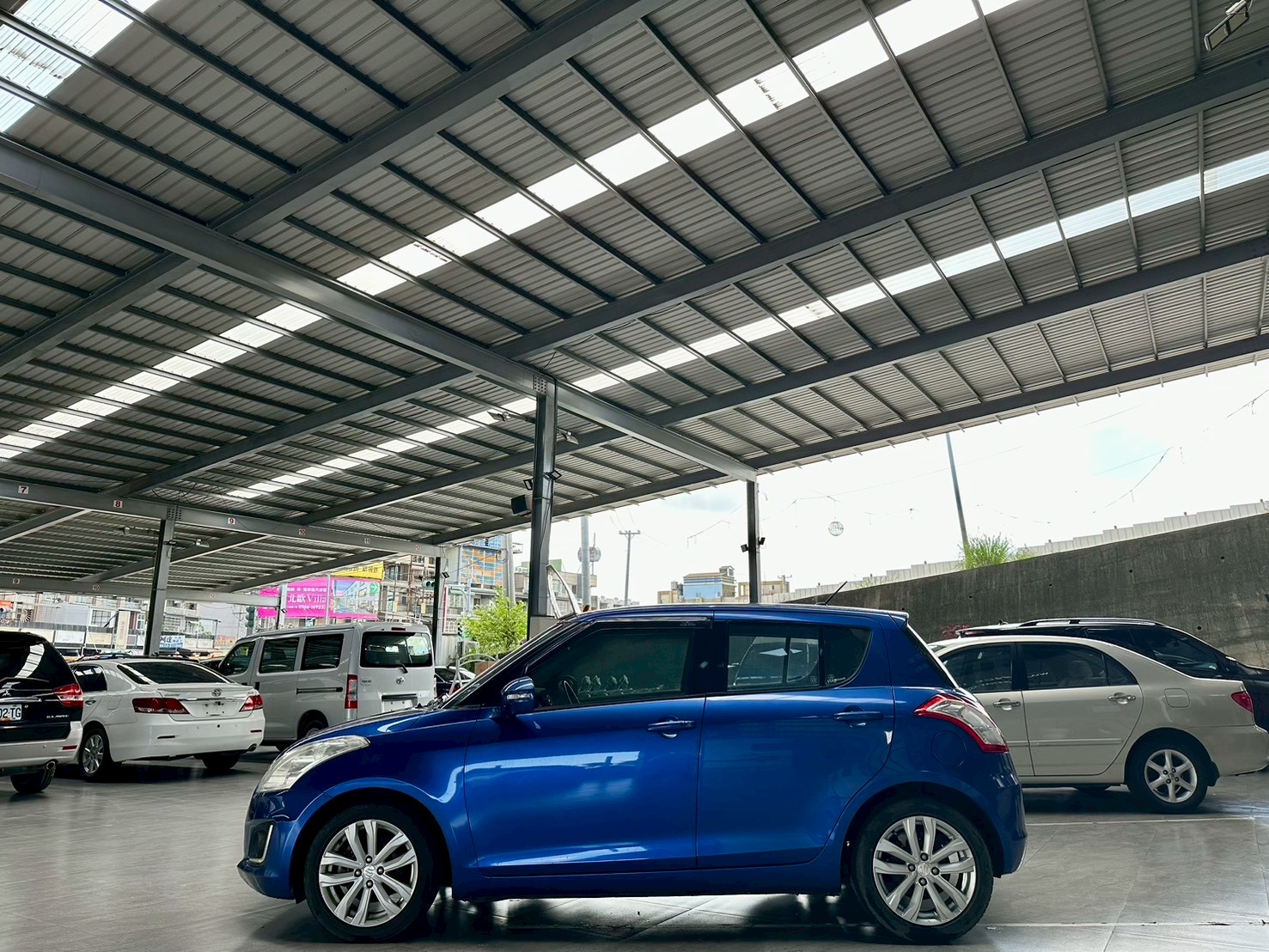 富祥汽車 SUZUKI/鈴木 SWIFT:圖片 12
