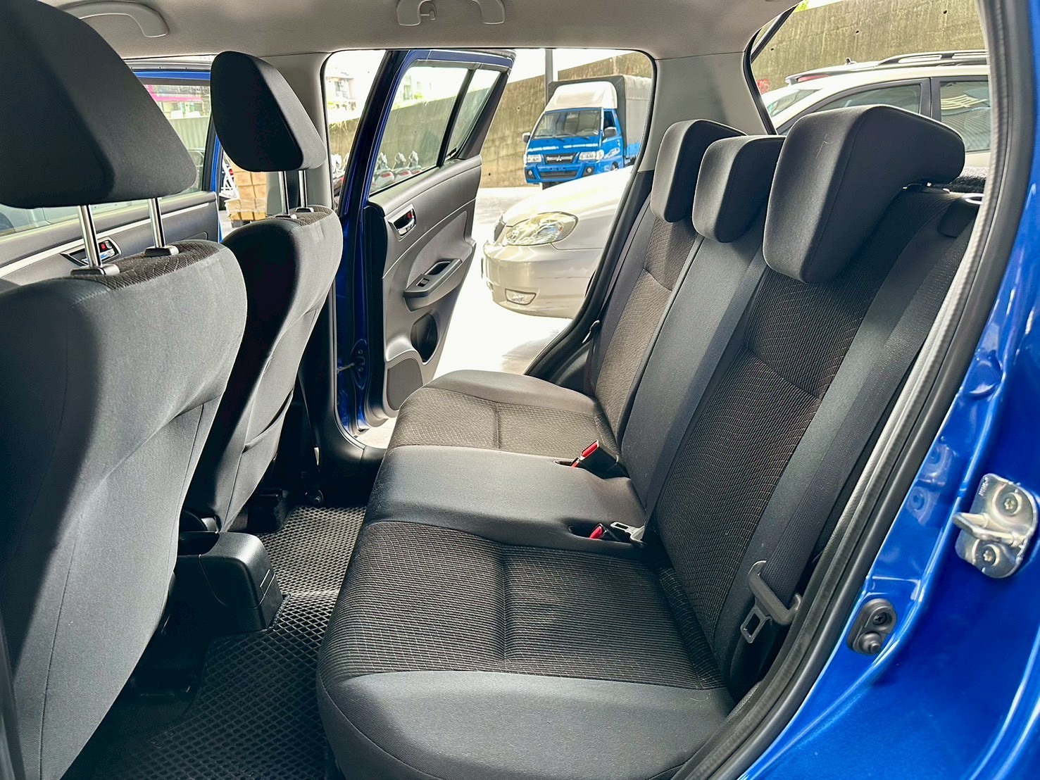 富祥汽車 SUZUKI/鈴木 SWIFT:圖片 7