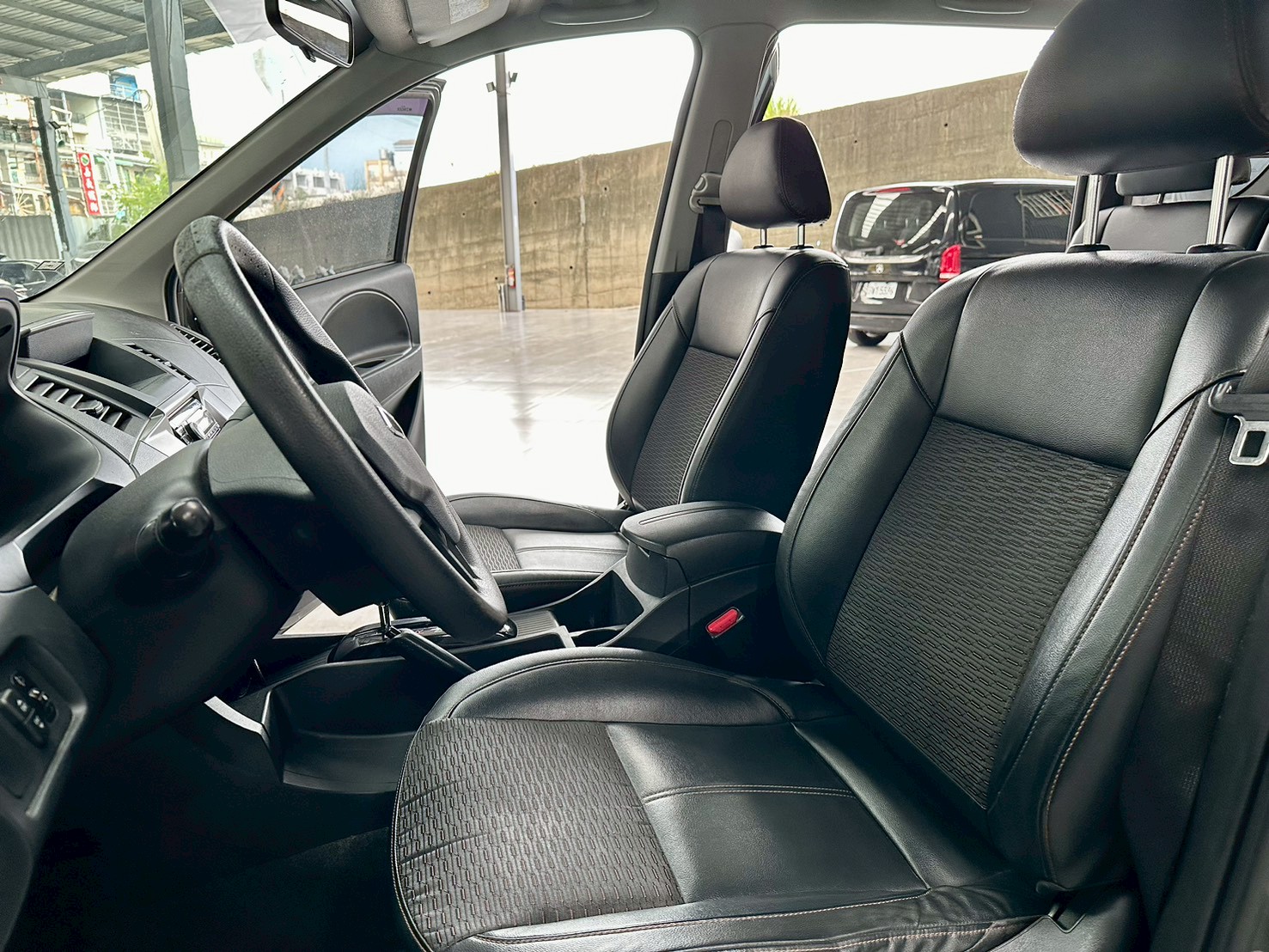 富祥汽車 Mitsubishi/三菱 Zinger:圖片 7